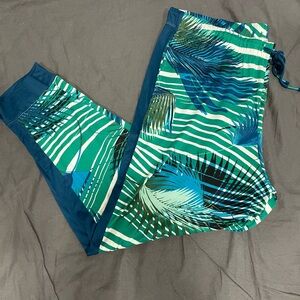 Cuddl Duds Women's Tropical Leaf Joggers - Blue and Green